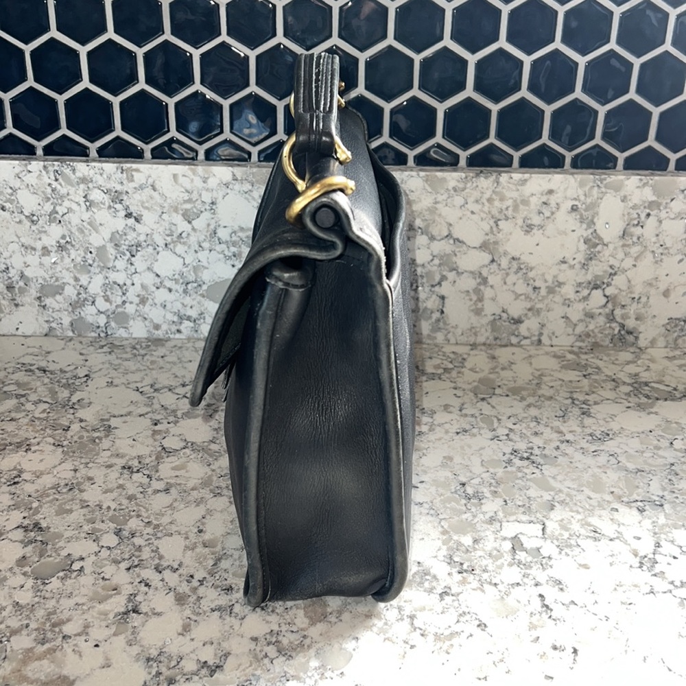 Coach Vintage Willis Crossbody Bag 9927 Navy Leather - Picture 7 of 16